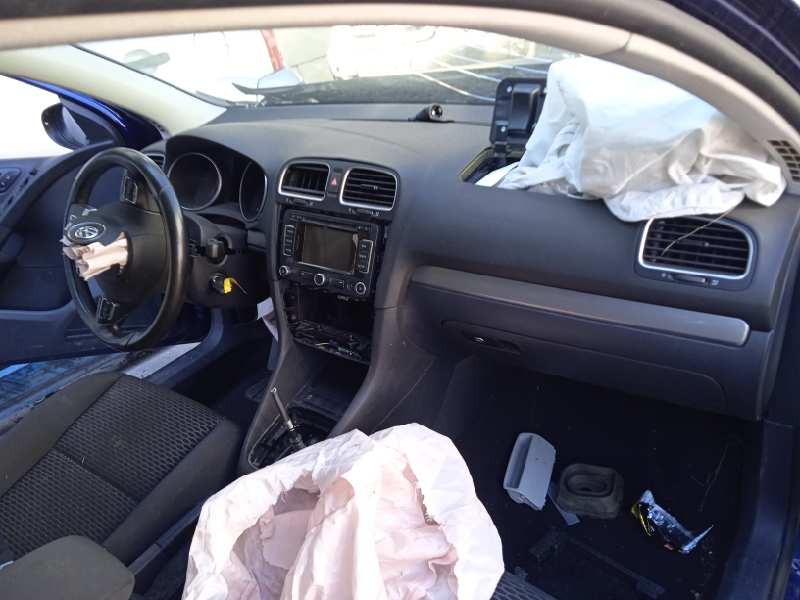 volkswagen golf vi (5k1) del año 2012