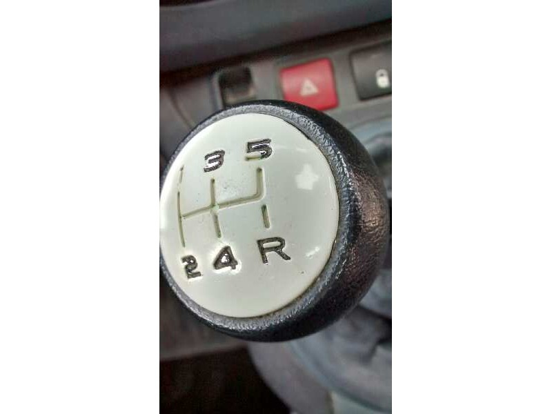 peugeot partner kombi del año 2013