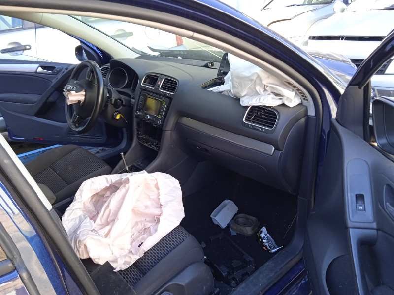 volkswagen golf vi (5k1) del año 2012