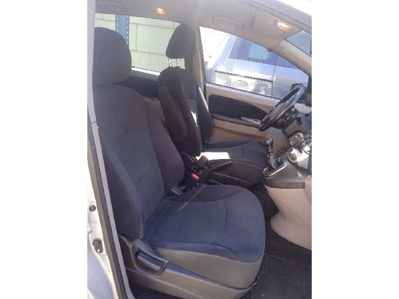 mitsubishi grandis (na0w) del año 2009