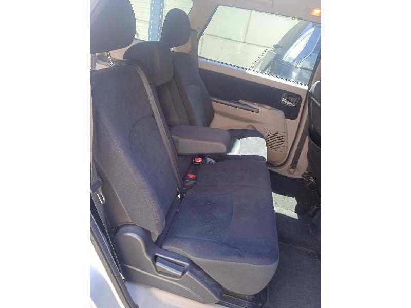 mitsubishi grandis (na0w) del año 2009