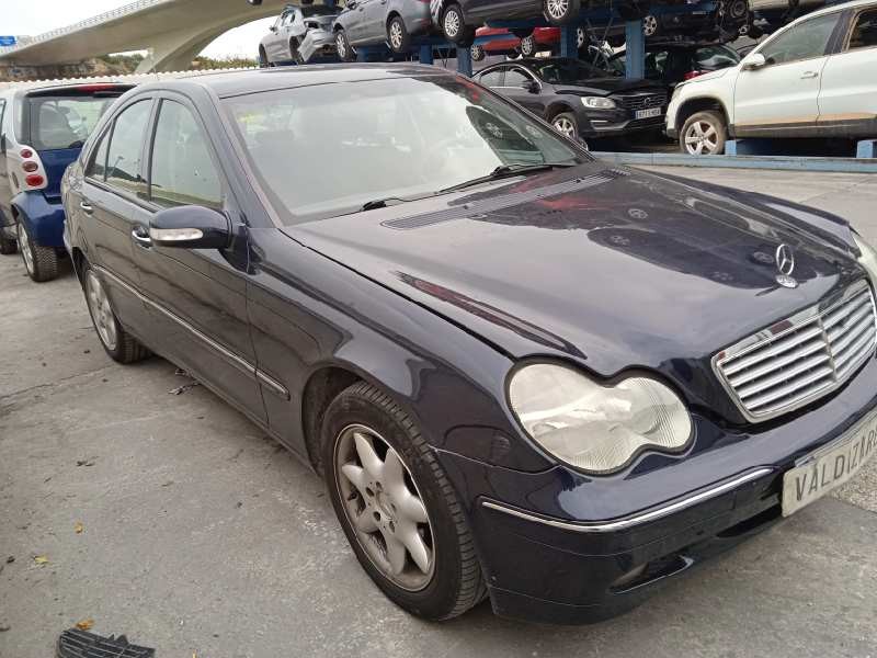 mercedes-benz clase c (w203) berlina del año 2000