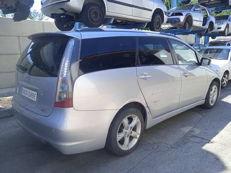 mitsubishi grandis (na0w) del año 2009