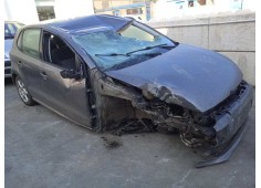 VOLKSWAGEN POLO (6R1)