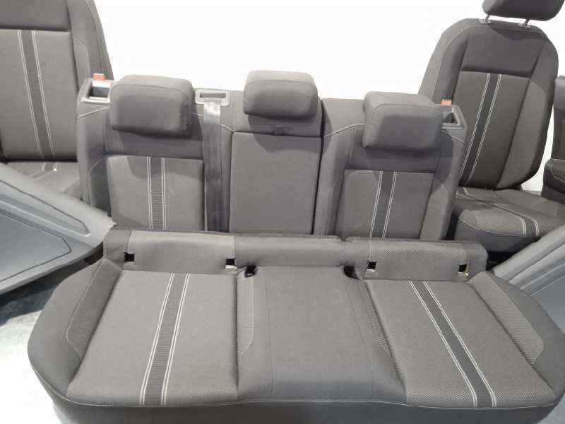 Recambio de juego asientos completo para volkswagen t-roc advance referencia OEM IAM NOREF  