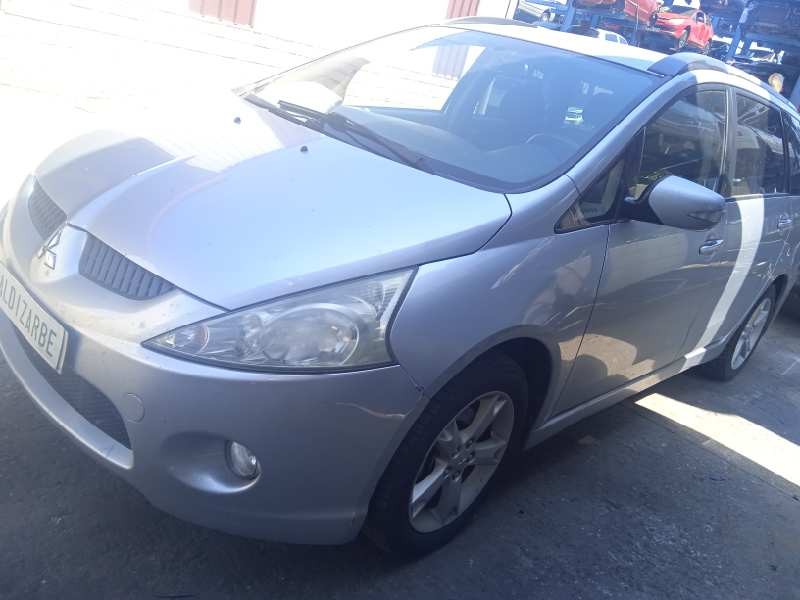 mitsubishi grandis (na0w) del año 2009