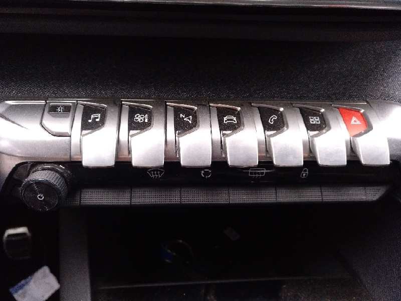 peugeot 3008 del año 2019