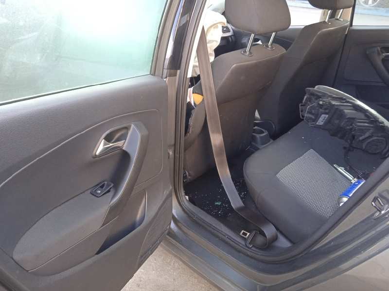 volkswagen polo (6r1) del año 2011