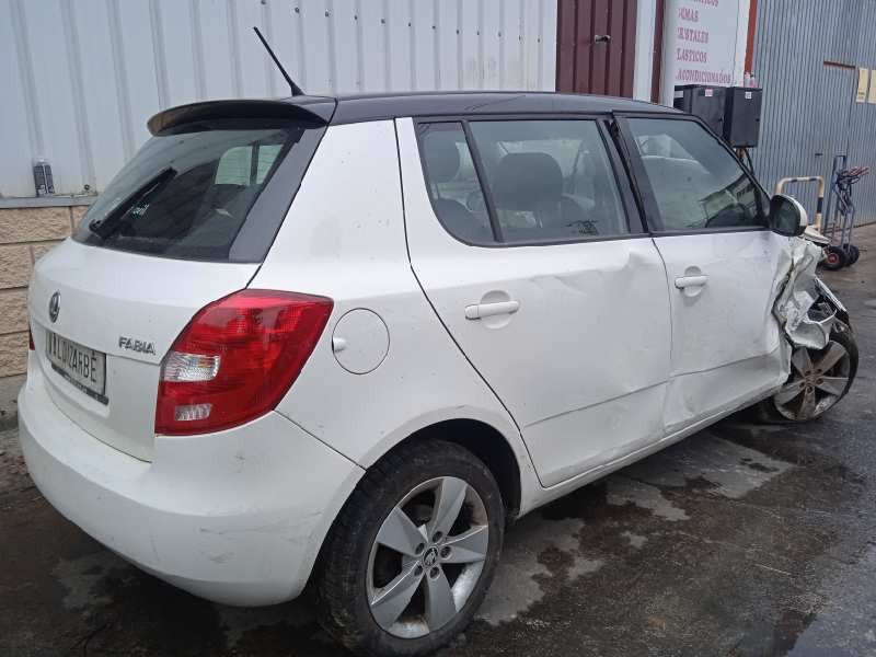 skoda fabia (5j2 ) del año 2014