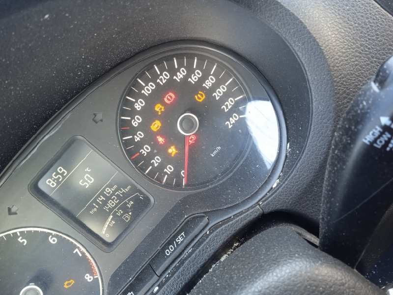 volkswagen polo (6r1) del año 2011