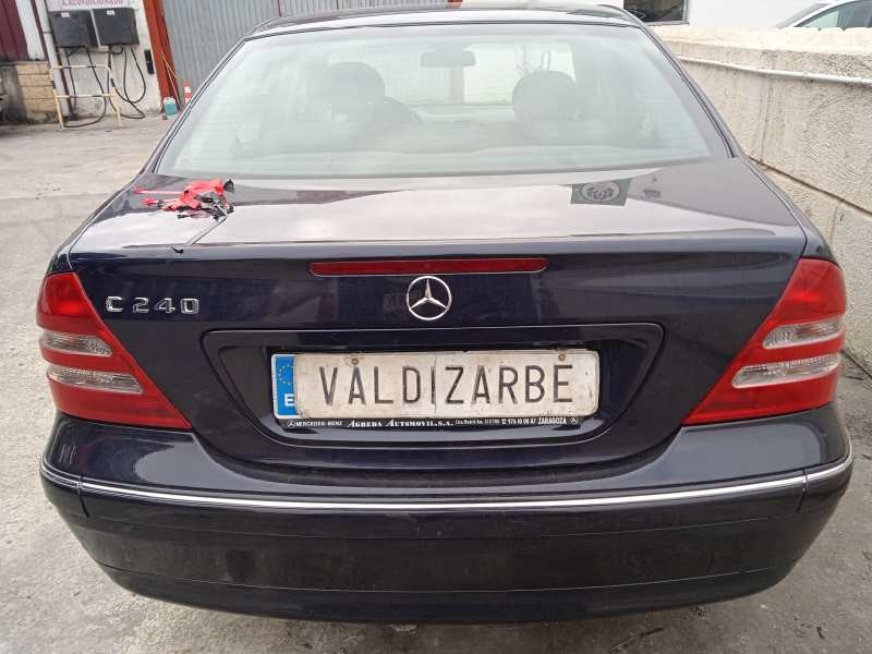 mercedes-benz clase c (w203) berlina del año 2000