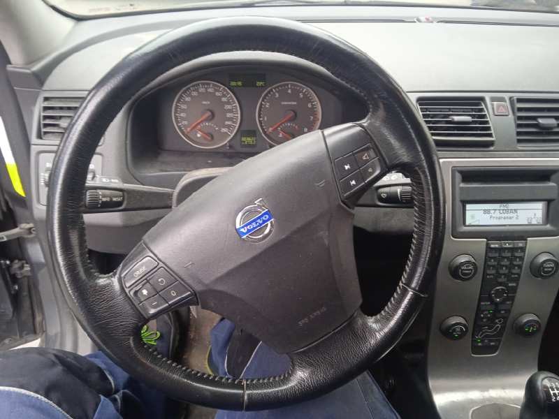 volvo v50 familiar del año 2004