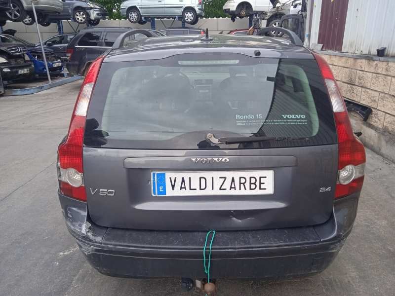 volvo v50 familiar del año 2004