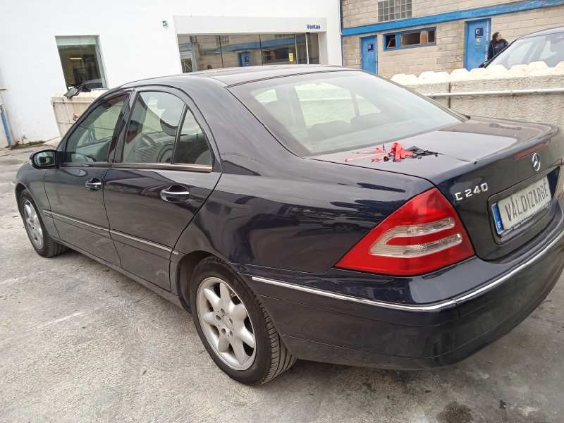 mercedes-benz clase c (w203) berlina del año 2000