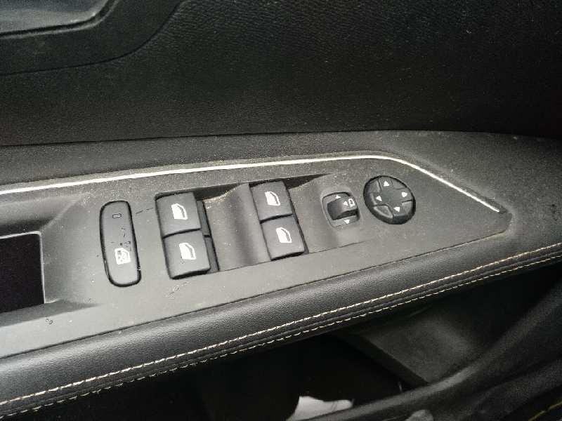 peugeot 3008 del año 2019