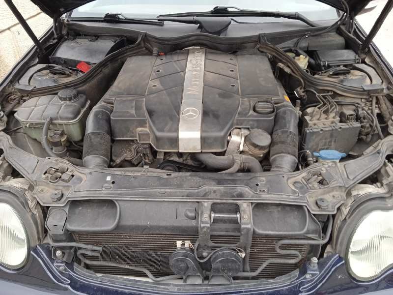 mercedes-benz clase c (w203) berlina del año 2000