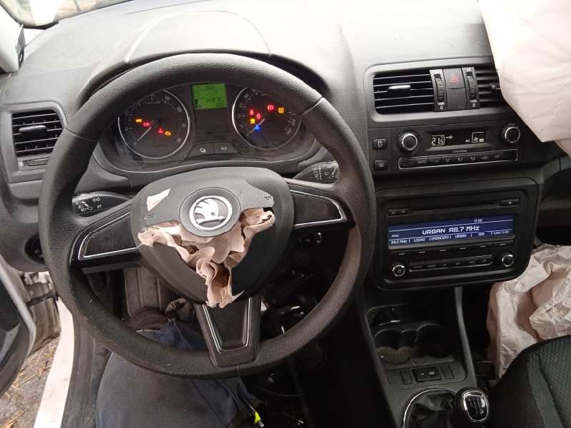 skoda fabia (5j2 ) del año 2014