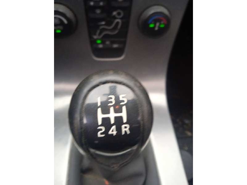 volvo v50 familiar del año 2004