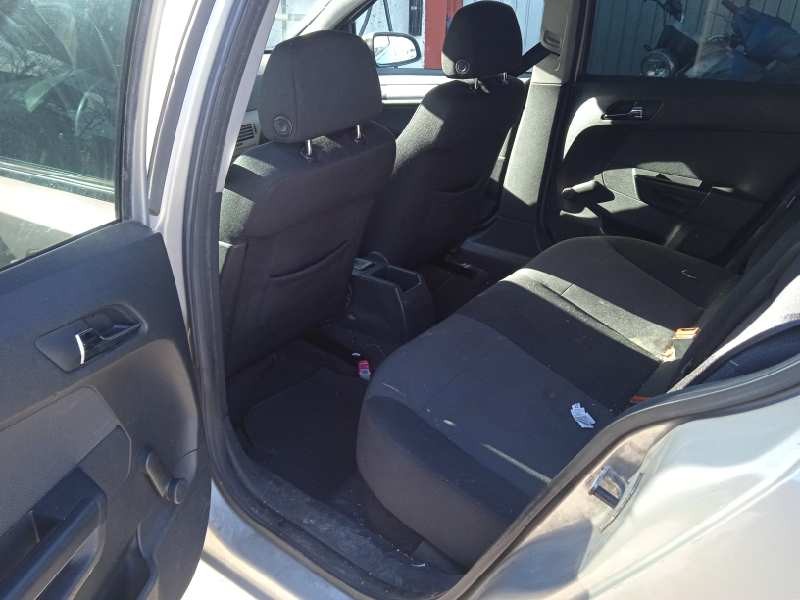 opel astra h berlina del año 2005