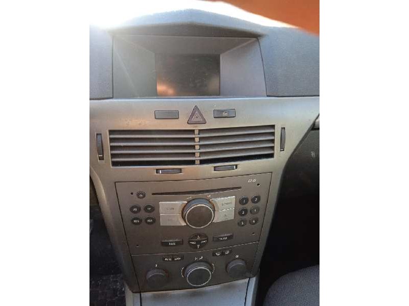 opel astra h berlina del año 2005