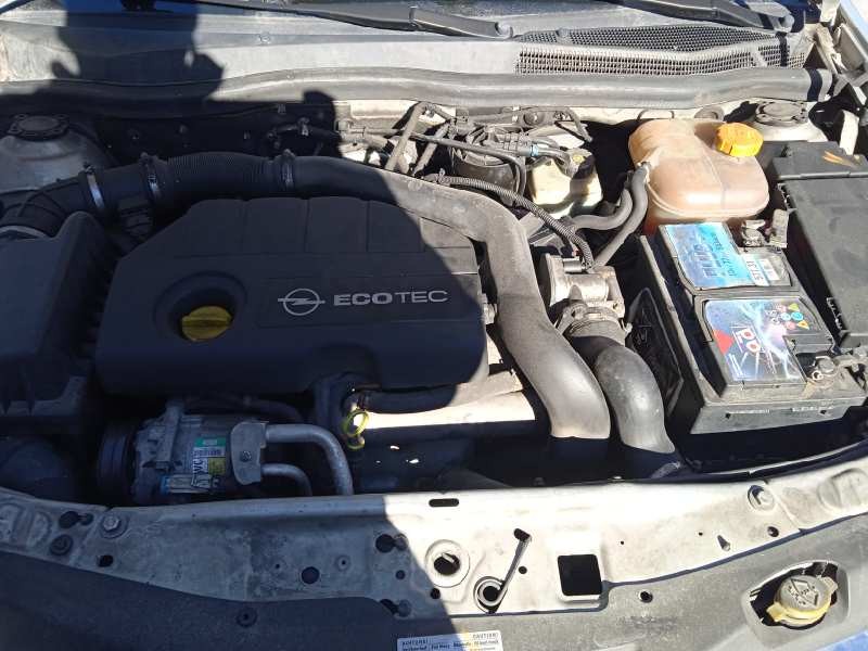 opel astra h berlina del año 2005