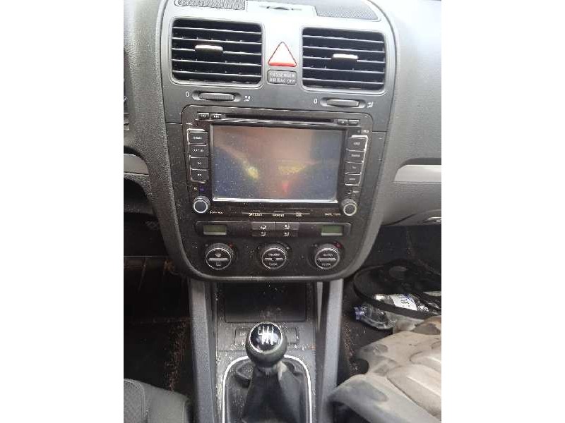 volkswagen golf v berlina (1k1) del año 2006