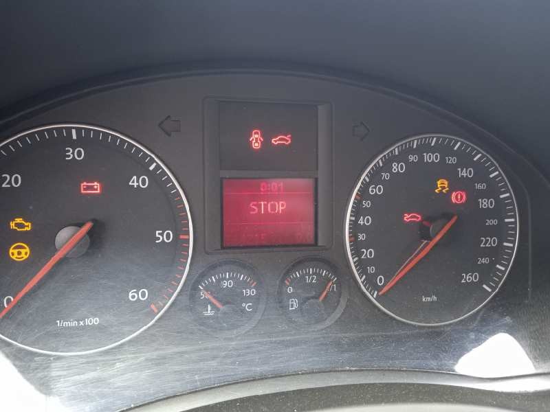 volkswagen golf v berlina (1k1) del año 2006