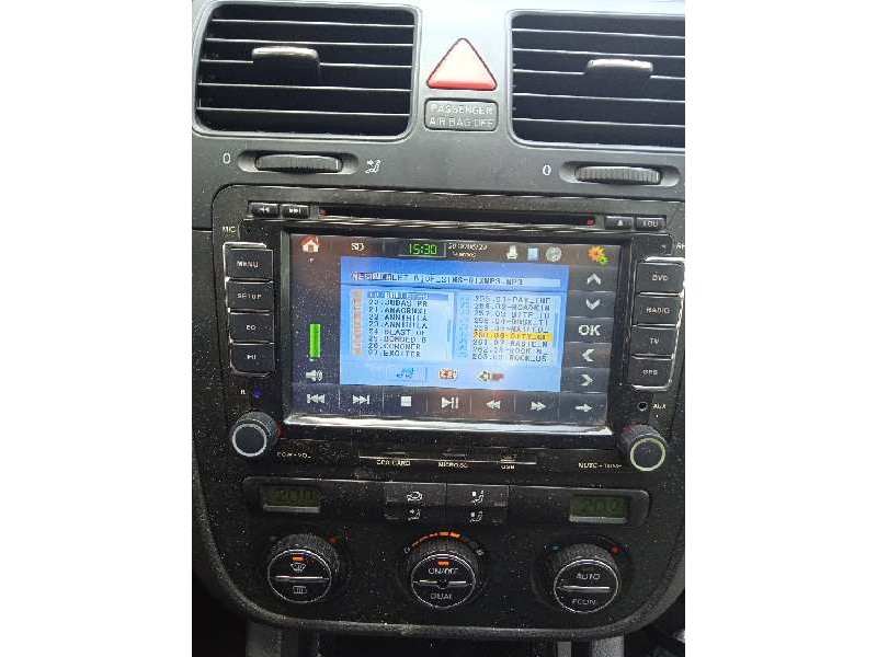 volkswagen golf v berlina (1k1) del año 2006