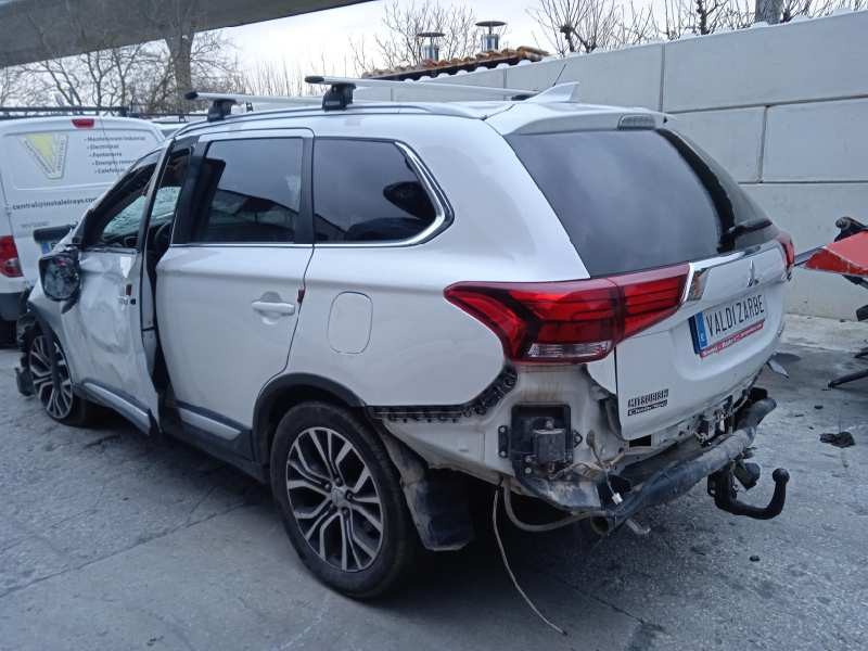 mitsubishi outlander (gf0) del año 2018