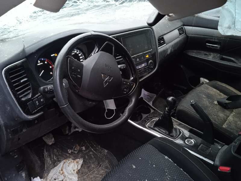 mitsubishi outlander (gf0) del año 2018