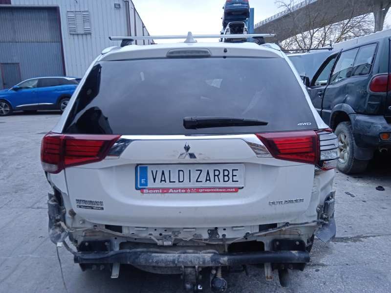 mitsubishi outlander (gf0) del año 2018