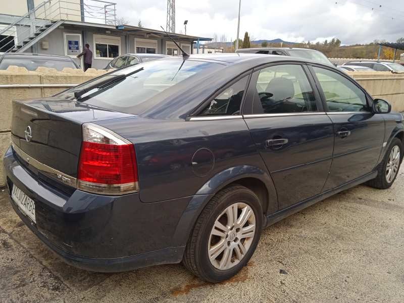 opel vectra c berlina del año 2007