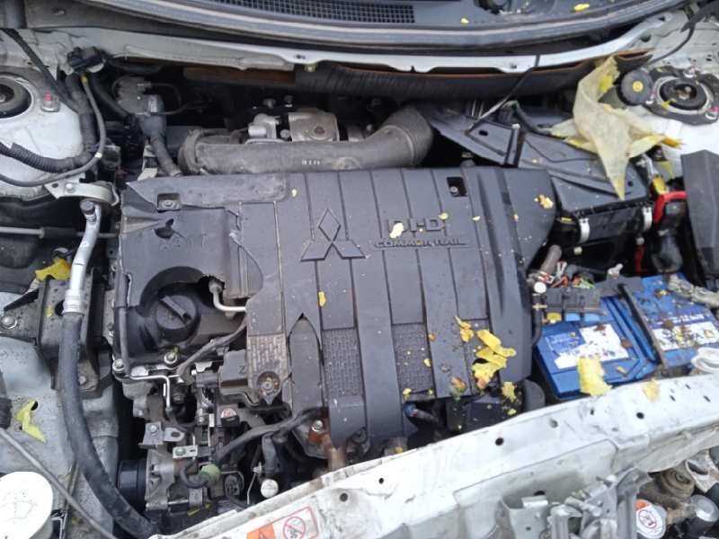 mitsubishi outlander (gf0) del año 2018