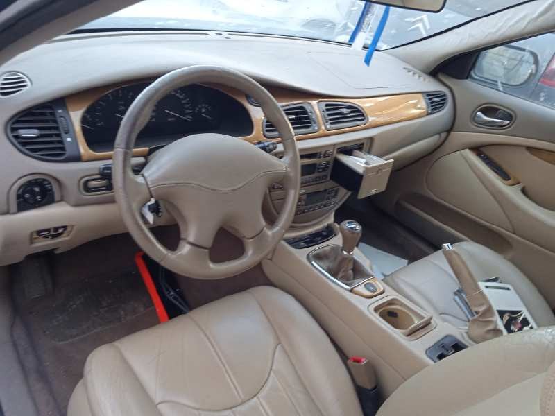 jaguar s-type del año 2000