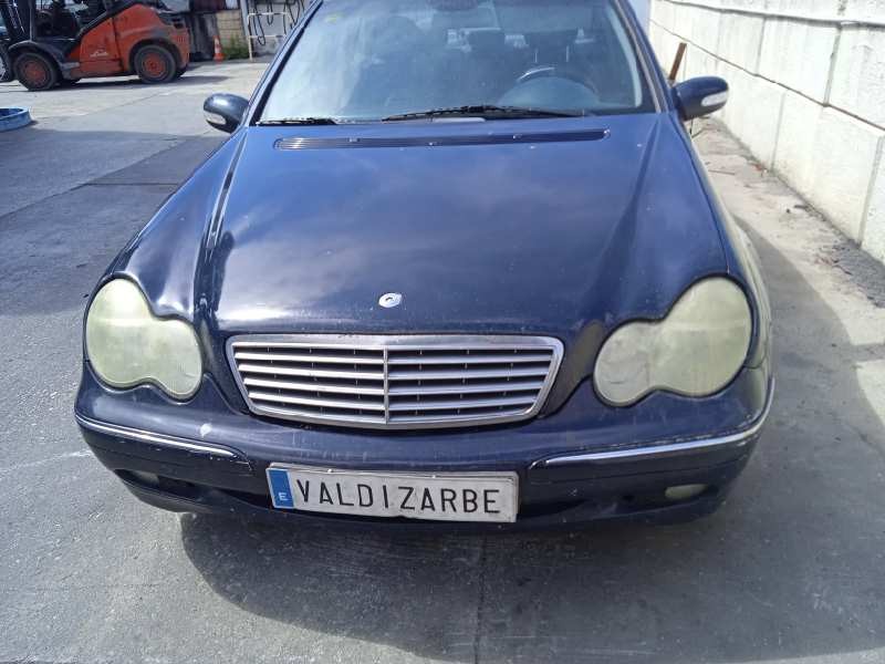 mercedes-benz clase c (w203) berlina del año 2003