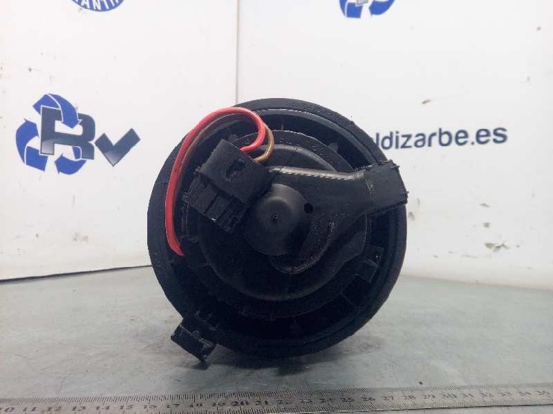 Recambio de motor calefaccion para renault clio iv dynamique referencia OEM IAM 272101170R  