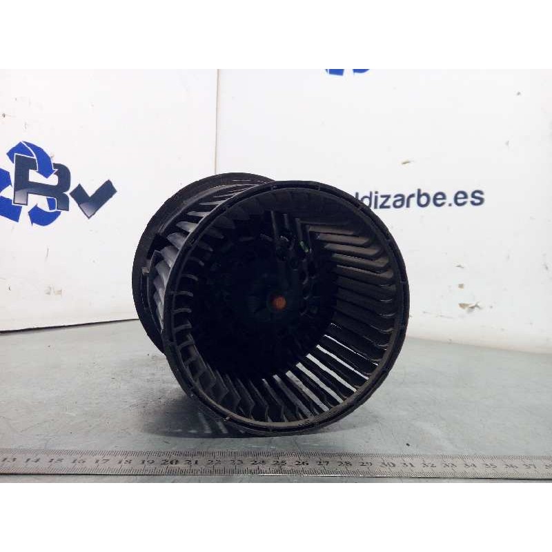 Recambio de motor calefaccion para renault clio iv dynamique referencia OEM IAM 272101170R  