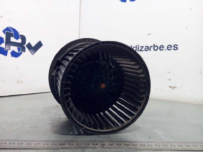 Recambio de motor calefaccion para renault clio iv dynamique referencia OEM IAM 272101170R  