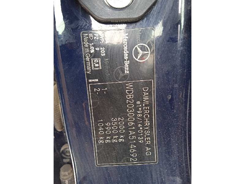 mercedes-benz clase c (w203) berlina del año 2003