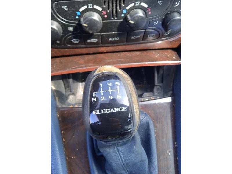 mercedes-benz clase c (w203) berlina del año 2003