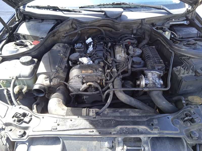 mercedes-benz clase c (w203) berlina del año 2003