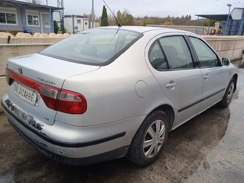 seat toledo (1m2) del año 1999