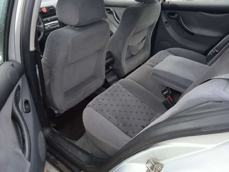 seat toledo (1m2) del año 1999