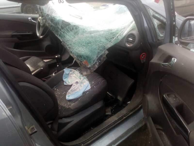 opel corsa d del año 2007