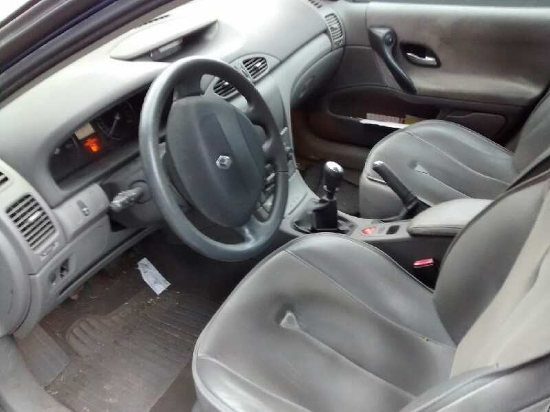 renault laguna ii grandtour (kg0) del año 2003