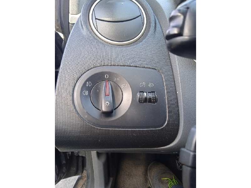 seat ibiza (6j5) del año 2009