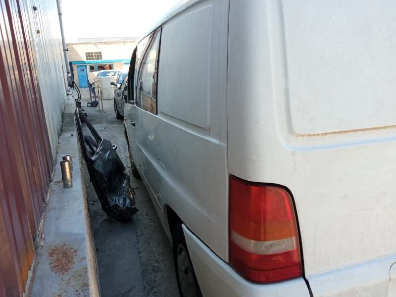 mercedes-benz vito (w638) caja cerrada del año 1995