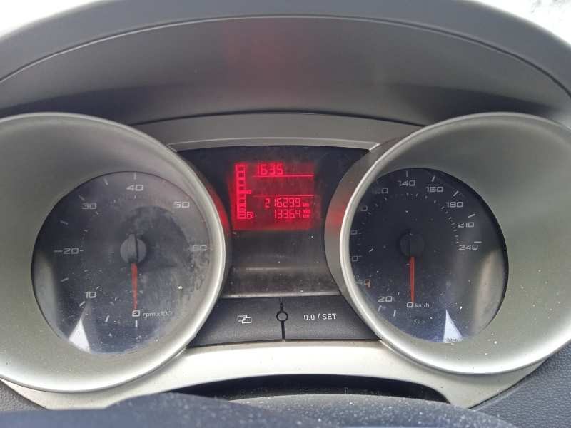 seat ibiza (6j5) del año 2009