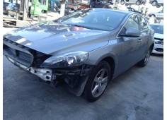 volvo v40 del año 2016