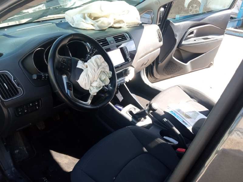 kia rio del año 2016